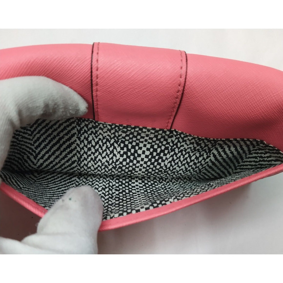 Rebecca Minkoff Pink Leather Tunlock Credit Card ID Window Bifold Wallet - Picture 8 of 15